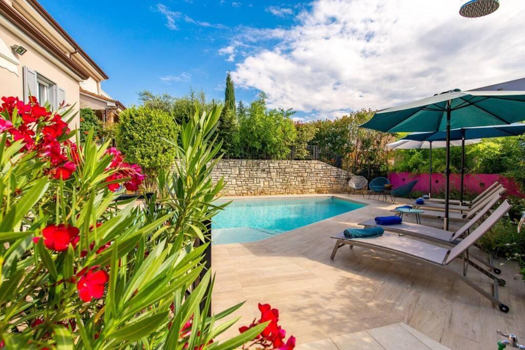 Villa Lidija Porec Exterior photo